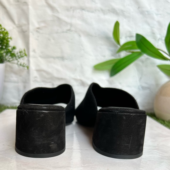 Eileen Fisher
Fave Stretch Fabric Block 2” Heel Sandals 
$175 size 8 New - Picture 12 of 16